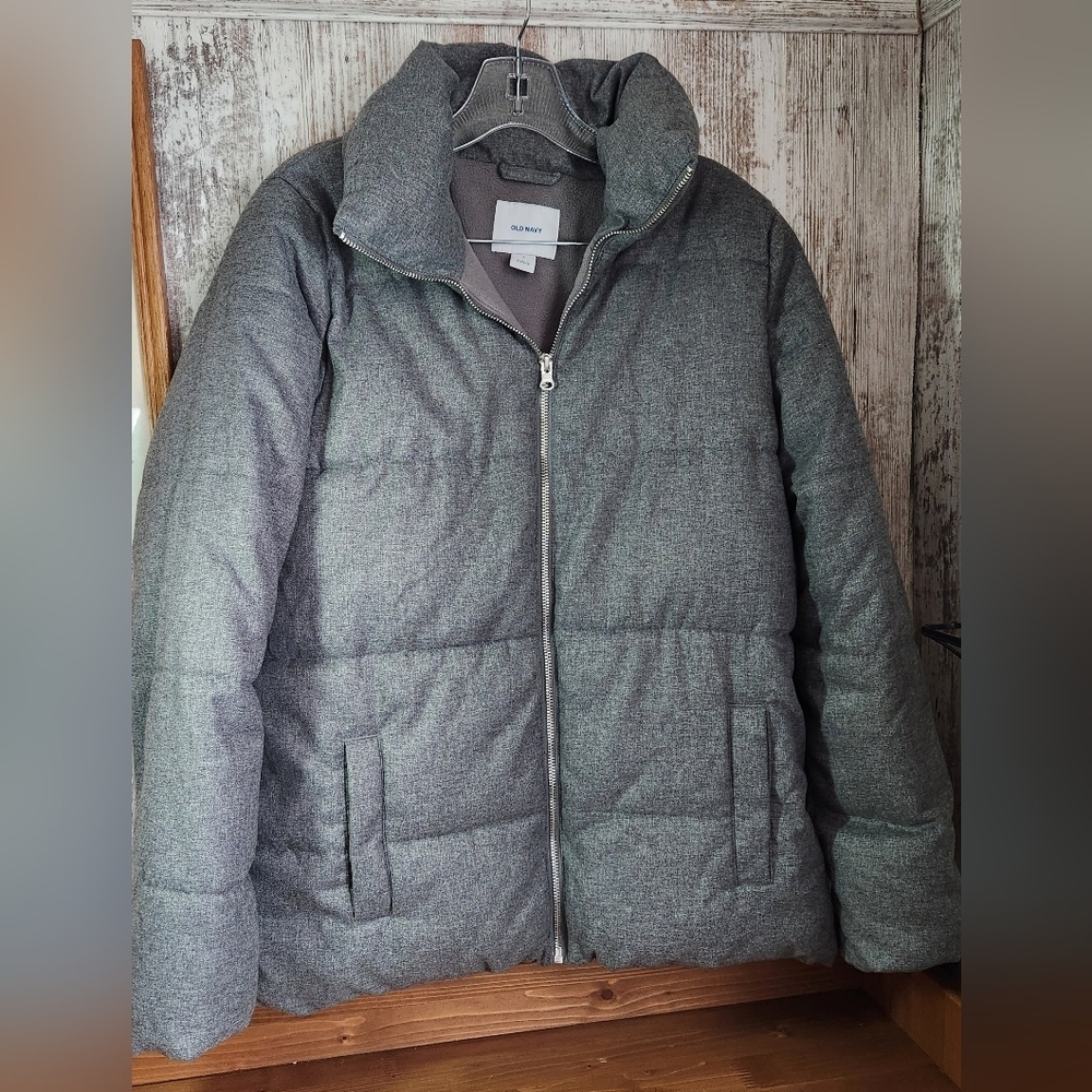 Old Navy Heather Gray Puffer Jacket Snap Pockets Like New Soft Fleece Interior